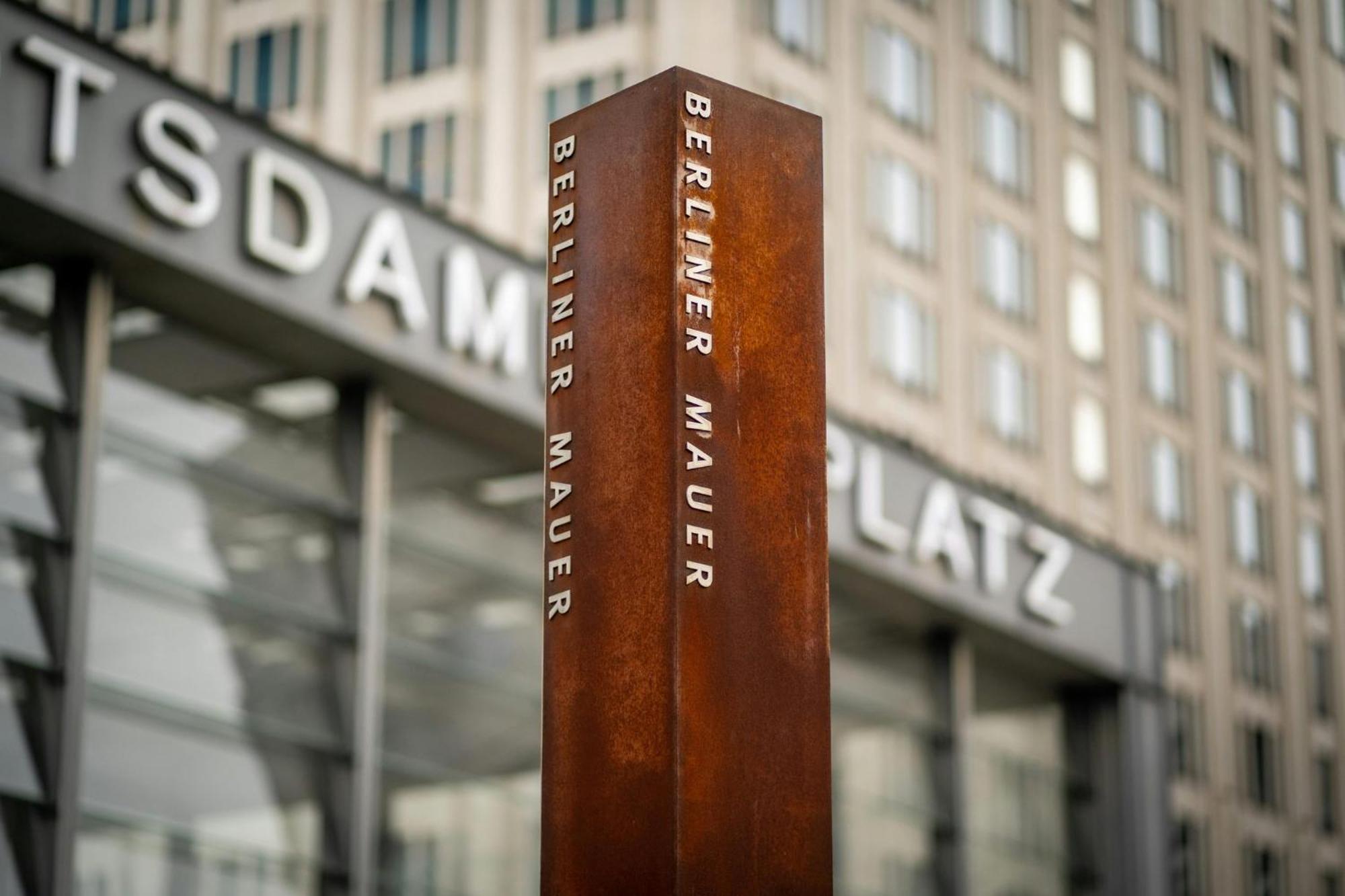 Garner - Checkpoint Charlie By Ihg Hotel 4*