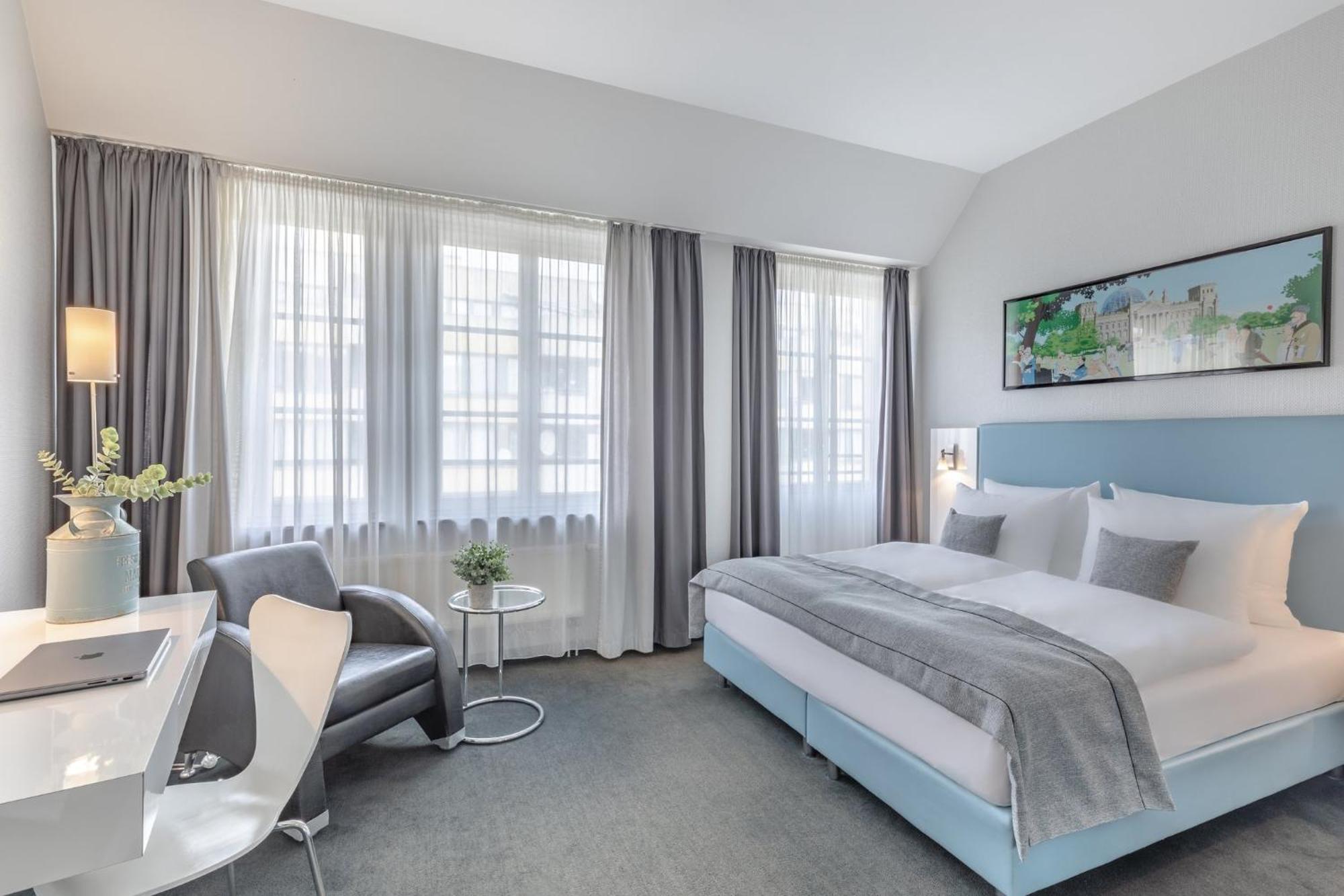 Select Checkpoint Charlie 4* Berlin