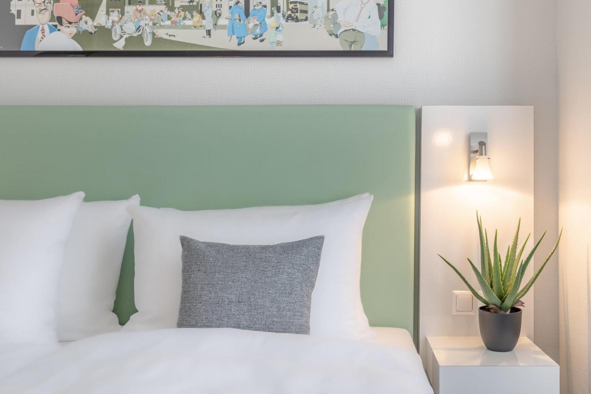 Select Checkpoint Charlie Hotel Berlin