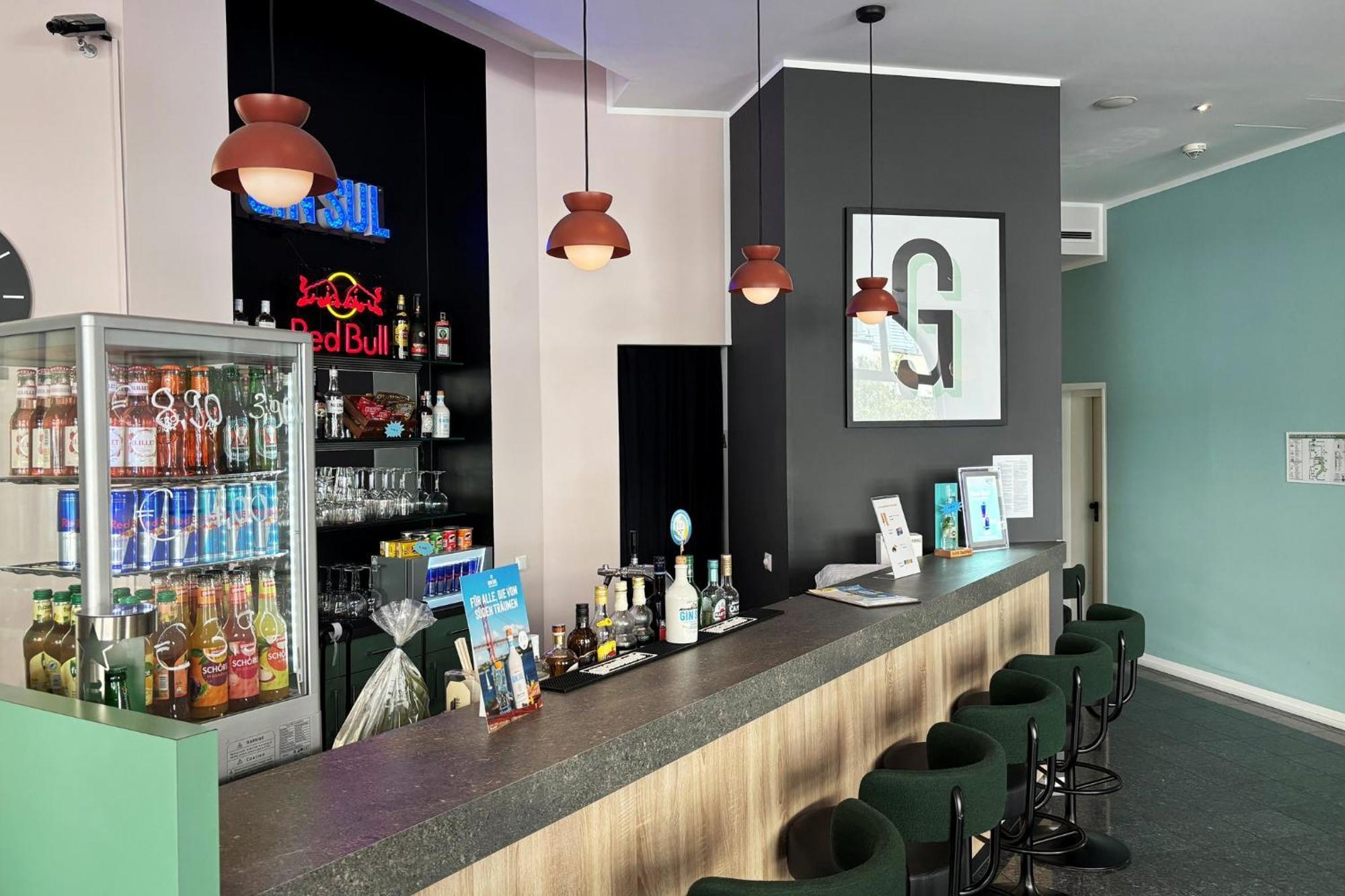 Hotel Select Checkpoint Charlie 4*